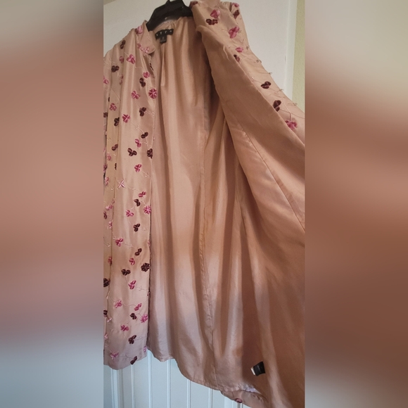 HYPE Vintage Silk Embroidered Dress Coat, Mauve/Wine/Pink, Size Large - Picture 4 of 15